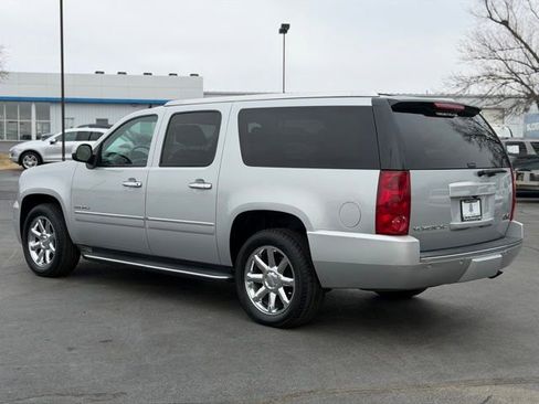 Used 2014 GMC Yukon XL Denali image 5