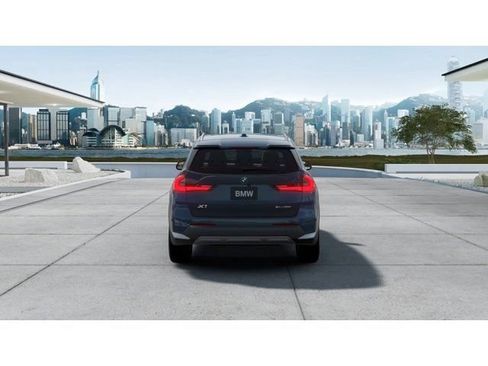 New 2026 BMW X1 xDrive28i w/ Convenience Package AWD/4WD image 5