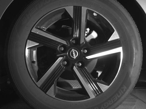 Used 2025 Nissan Sentra SV image 14