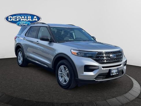 Used 2024 Ford Explorer XLT AWD/4WD image 9
