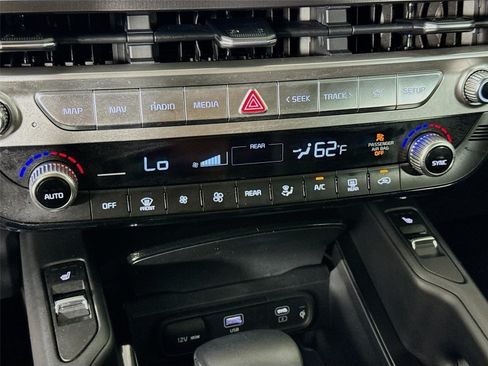 Certified 2023 Kia Telluride S w/ S Sunroof Package FWD image 18