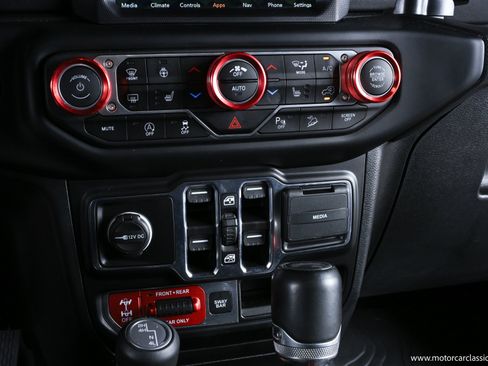 Used 2020 Jeep Wrangler Unlimited Rubicon w/ Quick Order Package 28Y Recon AWD/4WD image 37