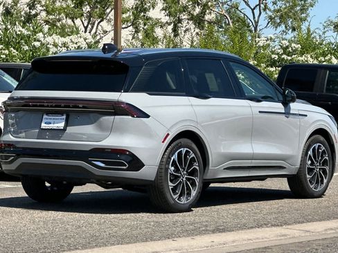New 2026 Lincoln Nautilus Reserve AWD/4WD image 2
