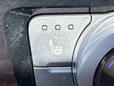 Used 2024 Toyota Grand Highlander XLE FWD image 33