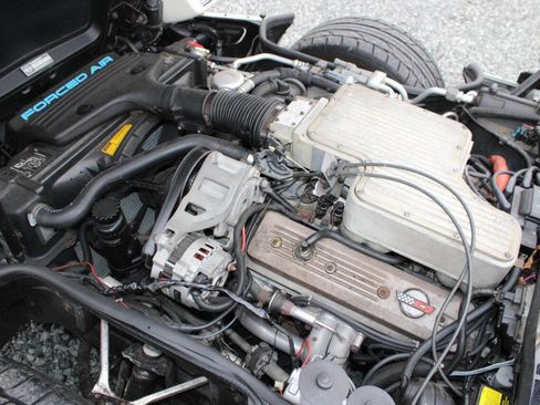 Used 1989 Chevrolet Corvette Convertible image 32