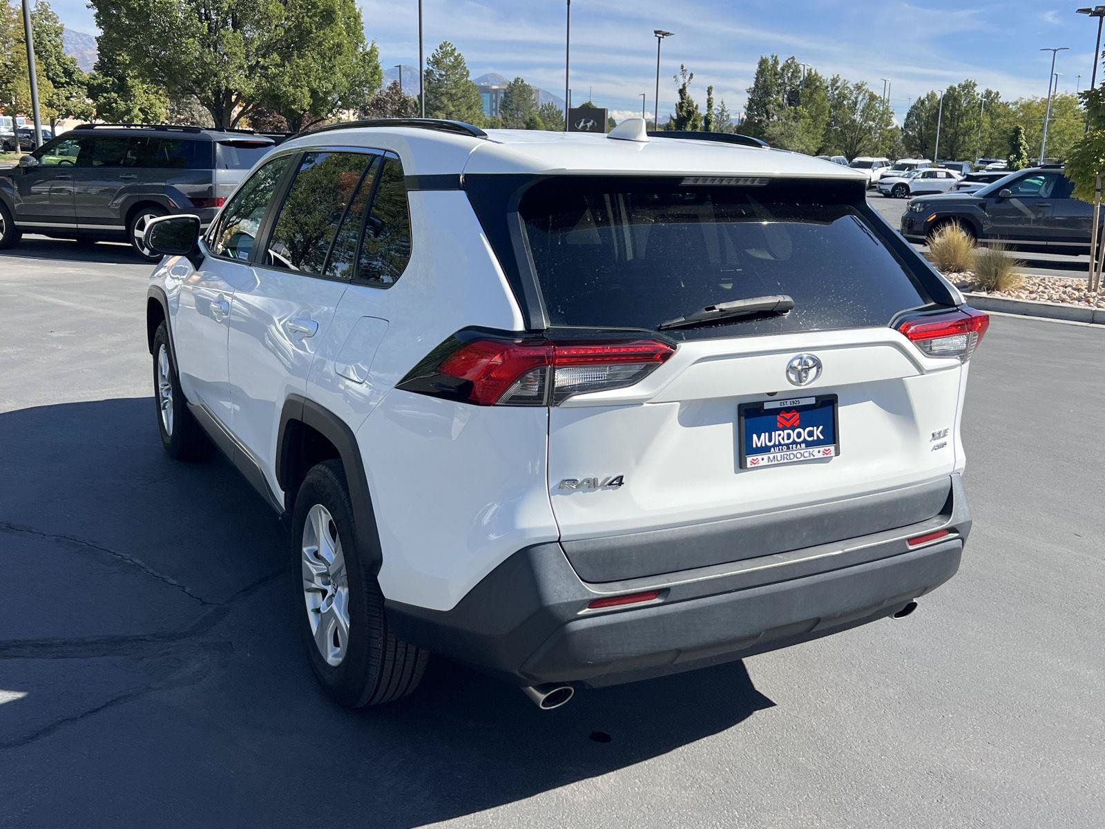 Used 2020 Toyota RAV4 XLE AWD/4WD image 20