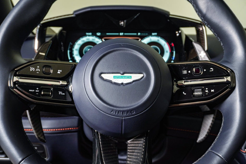 Used 2026 Aston Martin Vanquish Convertible RWD image 28