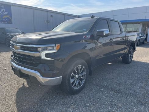 Certified 2023 Chevrolet Silverado 1500 LT image 2