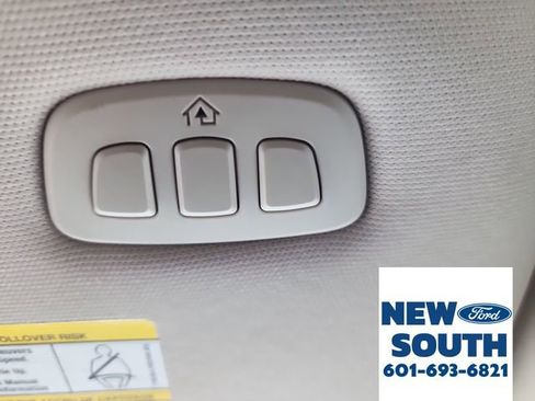 Used 2024 Ford Expedition XLT image 28