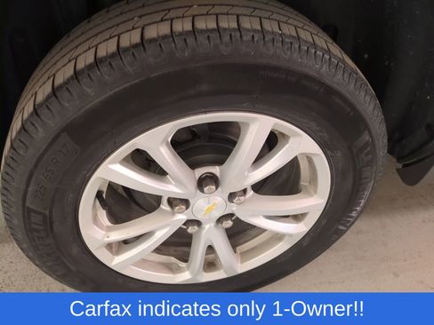 Used 2017 Chevrolet Equinox LT w/ Convenience Package image 2