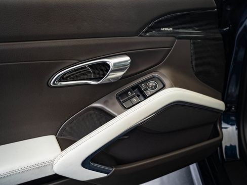 Used 2013 Porsche Boxster S image 25