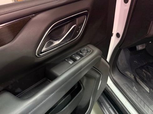 Certified 2024 GMC Yukon SLE w/ Gmc Pro Safety Plus Package image 9