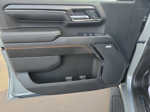 Used 2024 GMC Sierra 2500 AT4 w/ AT4 Premium Plus Package image 19