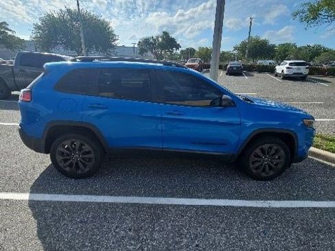 Used 2021 Jeep Cherokee Latitude Lux 80th Anniv w/ Quick Order Package 26U 80TH FWD image 4