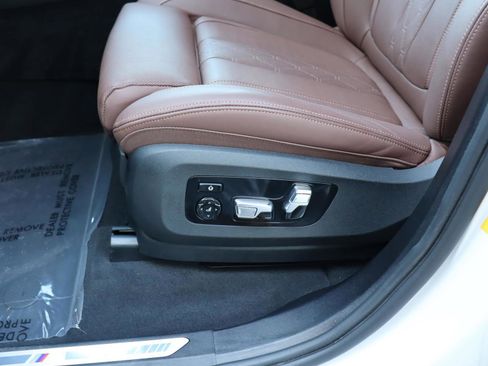 Used 2024 BMW X5 xDrive50e w/ Executive Package image 21