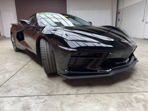 Used 2025 Chevrolet Corvette Stingray w/ Z51 Performance Package image 6