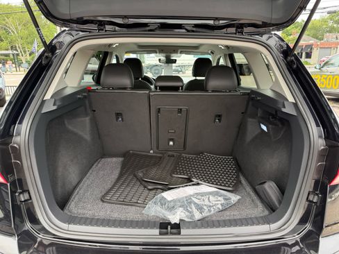 Certified 2024 Volkswagen Taos SEL AWD/4WD image 13