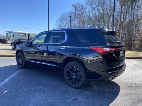 Used 2021 Chevrolet Traverse Premier image 7
