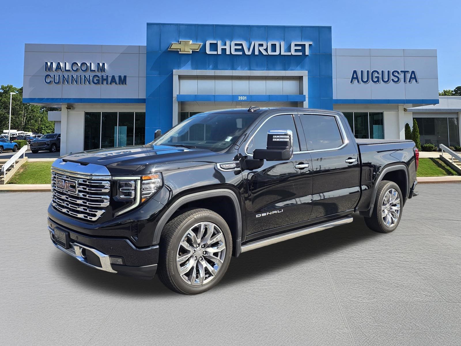 Certified 2025 GMC Sierra 1500 Denali w/ Denali Reserve Package AWD/4WD image 1