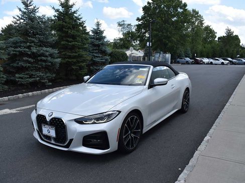 Used 2022 BMW 430i xDrive Convertible w/ M Sport Package AWD/4WD image 3