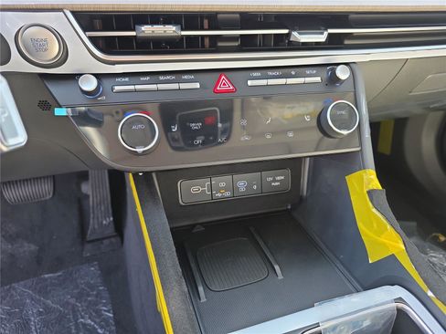 New 2026 Hyundai Sonata SEL FWD image 17