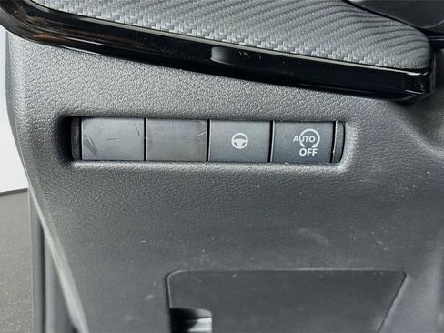 New 2026 Nissan Kicks SR FWD image 10