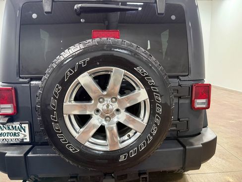 Used 2016 Jeep Wrangler Sahara w/ Dual Top Group image 87