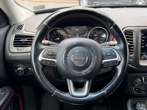 Used 2019 Jeep Compass Trailhawk w/ Cold Weather Group AWD/4WD image 39