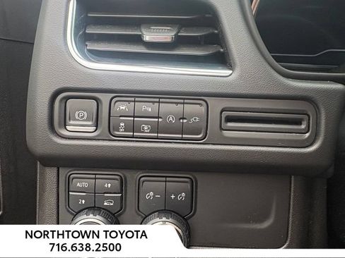 Used 2022 Chevrolet Tahoe LT w/ Luxury Package AWD/4WD image 26