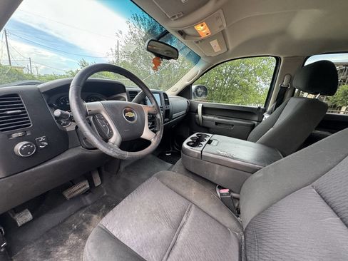 Used 2011 Chevrolet Silverado 1500 LT AWD/4WD image 11
