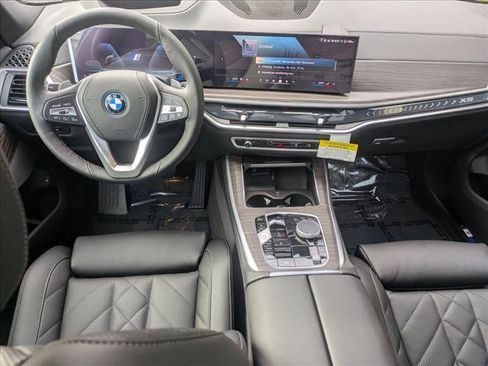 New 2026 BMW X5 xDrive50e image 16