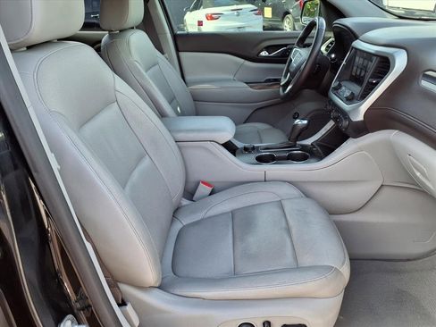 Used 2017 GMC Acadia SLT image 13