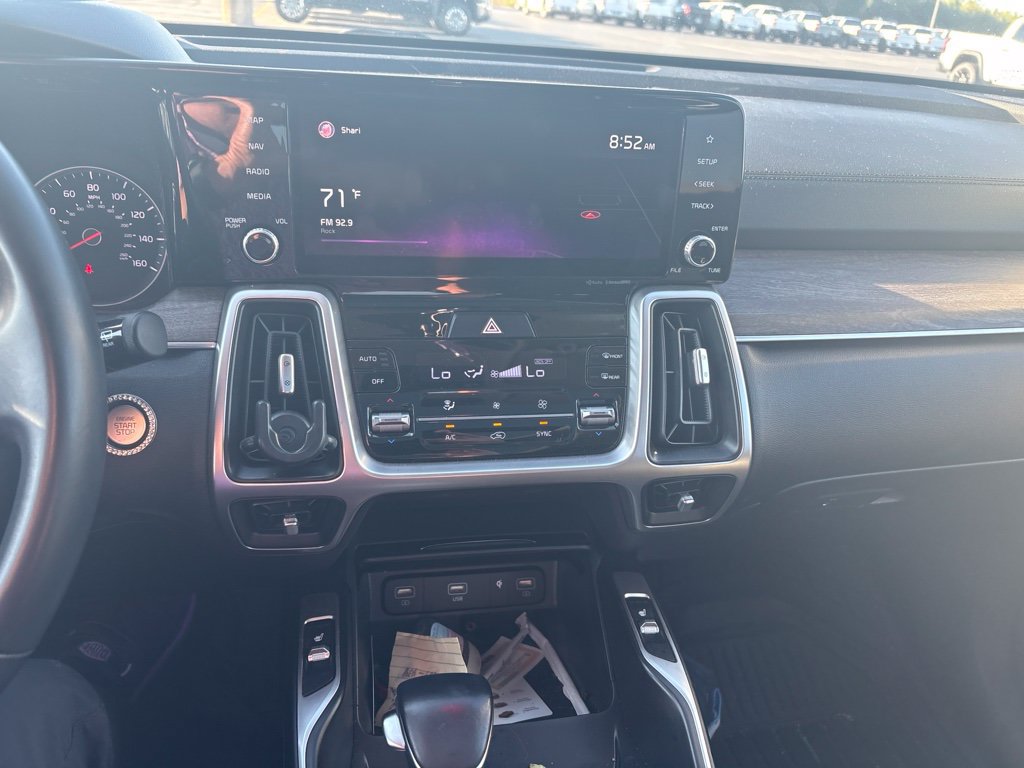 Used 2021 Kia Sorento EX w/ EX AWD X-Line Package image 17