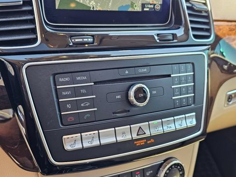 Used 2017 Mercedes-Benz GLE 43 AMG 4MATIC image 29