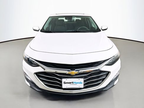 Used 2023 Chevrolet Malibu LT FWD image 2