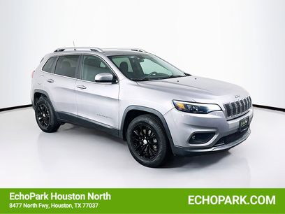 Used 2019 Jeep Cherokee Latitude w/ Popular Appearance Group