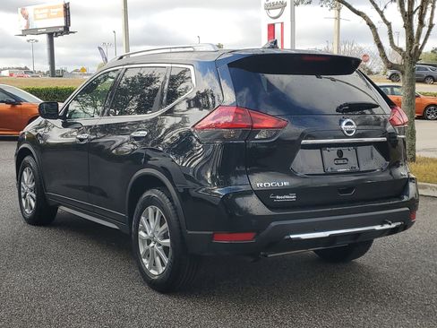 Used 2019 Nissan Rogue SV image 7