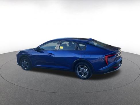 Used 2025 Kia K4 LXS image 10