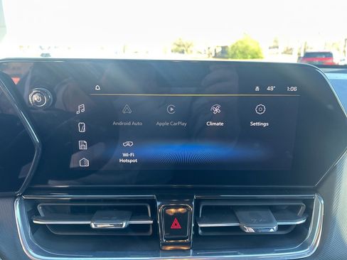 Used 2025 Chevrolet TrailBlazer ACTIV w/ Convenience Package image 13