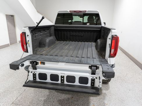 Used 2023 GMC Sierra 1500 AT4 w/ AT4 Premium Package image 11