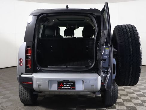 Used 2020 Land Rover Defender 110 HSE AWD/4WD image 17