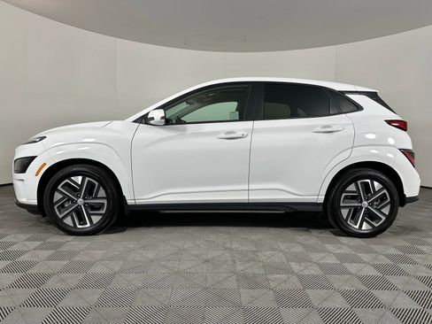 Used 2023 Hyundai Kona SEL image 18