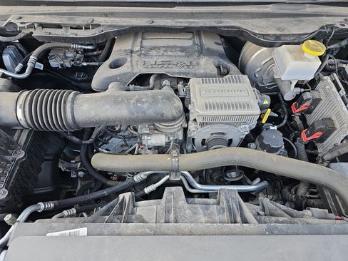 Used 2022 RAM 1500 Laramie AWD/4WD image 34