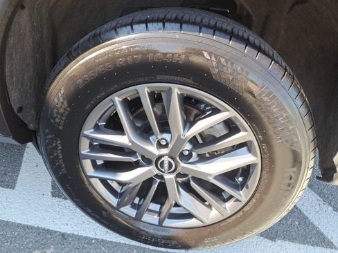 Used 2026 Nissan Rogue SV AWD/4WD image 25