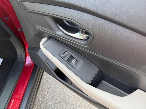 New 2025 Honda Accord LX image 31