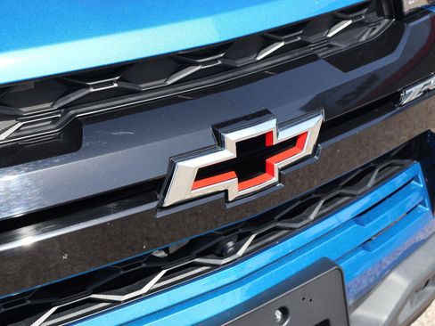 Used 2023 Chevrolet Colorado ZR2 w/ ZR2 Convenience Package III AWD/4WD image 11