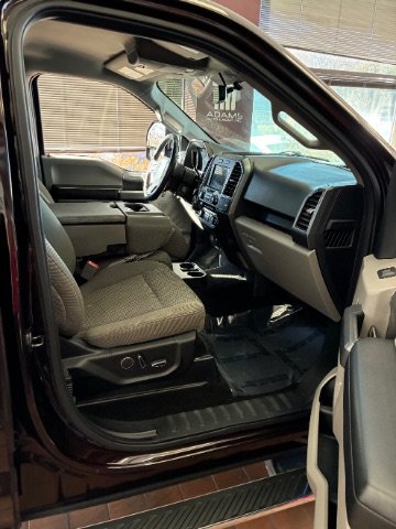 Used 2018 Ford F150 XLT w/ Equipment Group 302A Luxury AWD/4WD image 23