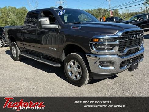 Used 2025 RAM 2500 Big Horn AWD/4WD image 1