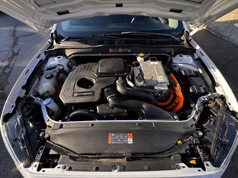 Used 2020 Ford Fusion SE FWD image 7