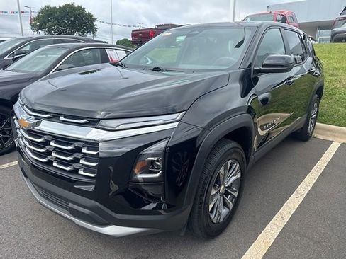 Used 2026 Chevrolet Equinox LT FWD image 1